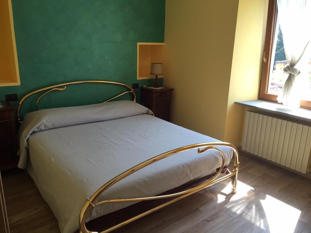 Appartamento Fino Brembilla Esterno foto